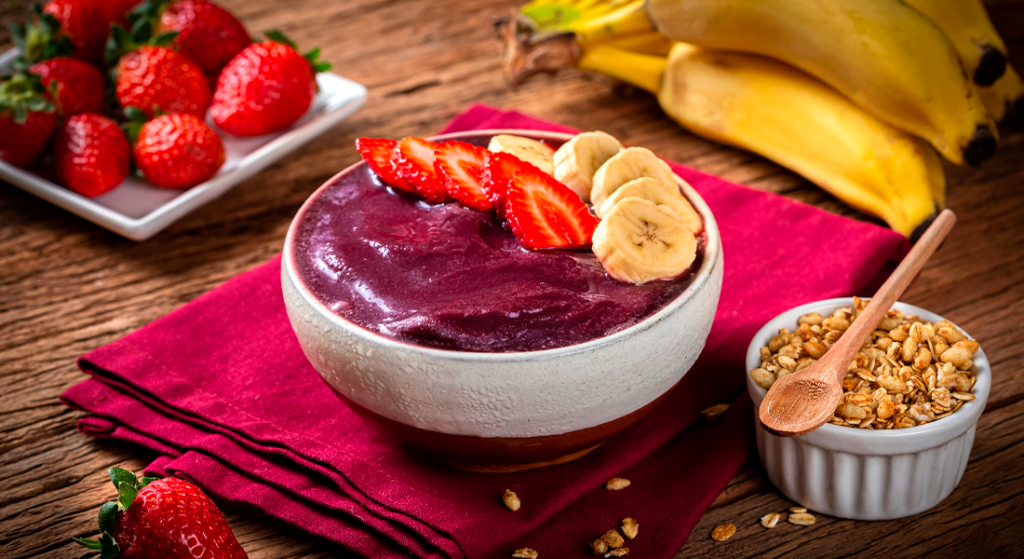 Quais são os melhores acompanhamentos para açaí?